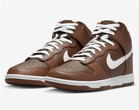 nike hi dunk sky schwarz weiss|nike dunk high chocolate.